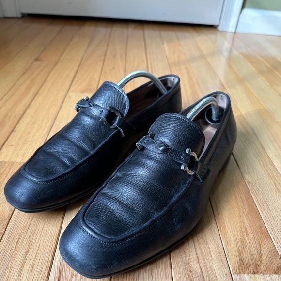 Salvatore Ferragamo Men’s Black Leather Bit Loafers – Size 10.5 2E (Wide) main image 9
